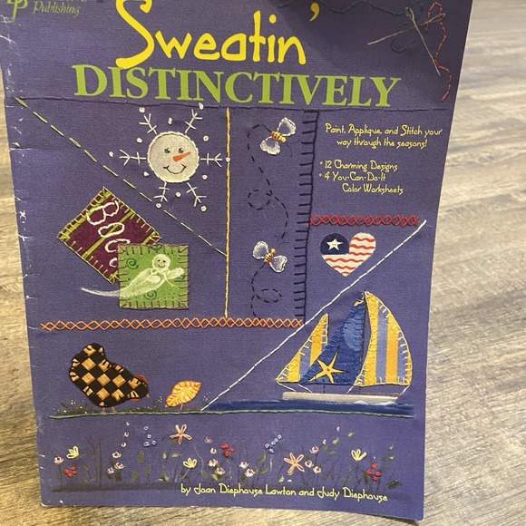 Tops - "Sweatin' Distinctively" Sweatshirt Design‎ Book GOOD Paperback